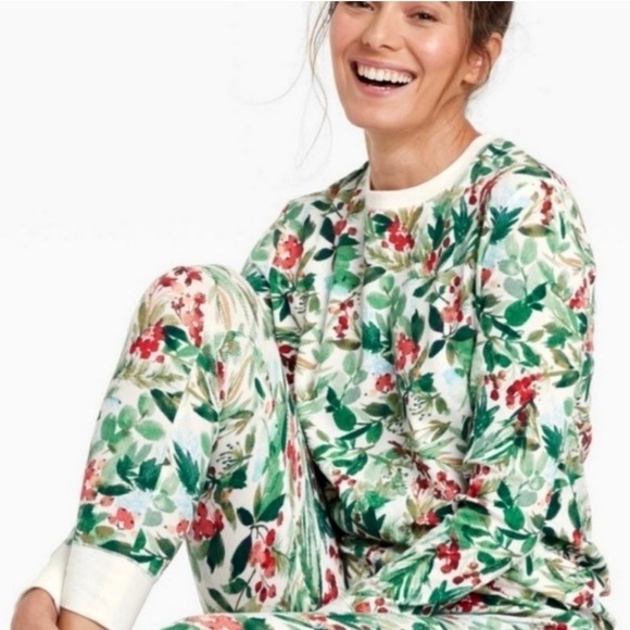 Stars Above Thermal Pajama Set Top & Pants Green - Picture 3 of 6